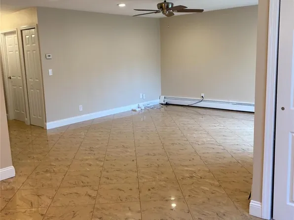 79 Richmond Boulevard #4A, Ronkonkoma, NY 11779