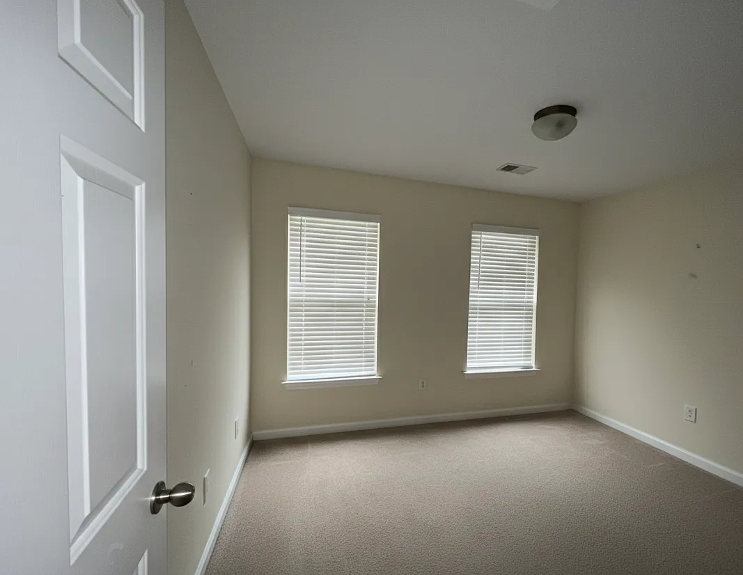 1404 W Running Brook Rd — Photo 2
