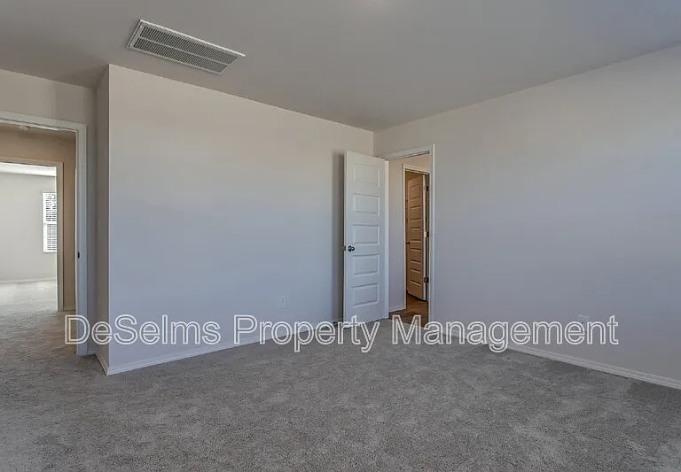 2206 Yearling Dr — Photo 14