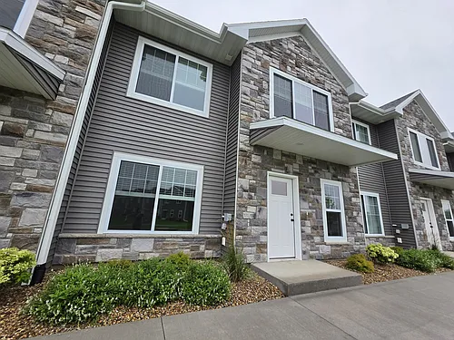 2309 Water Tower Pl Photo 1