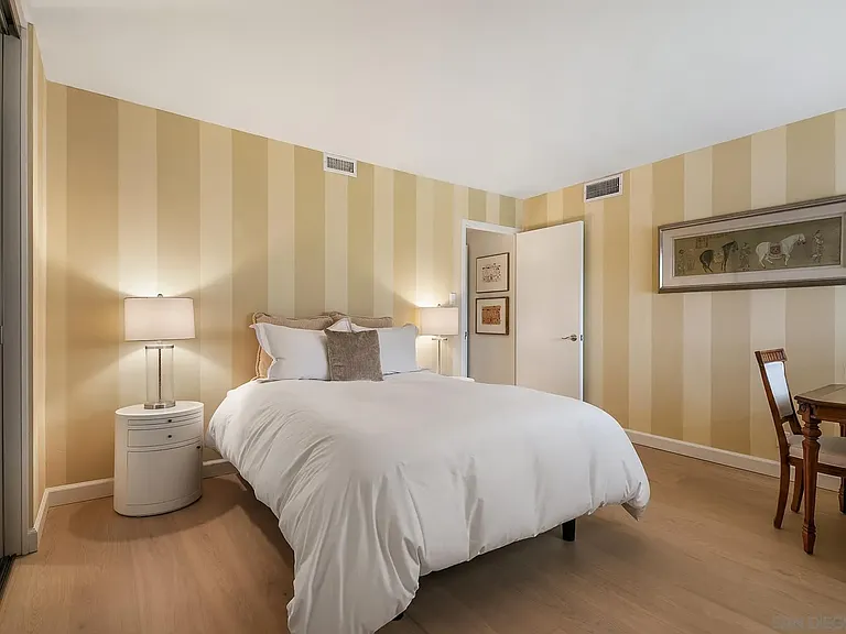 939 Coast Blvd #5G — Photo 17