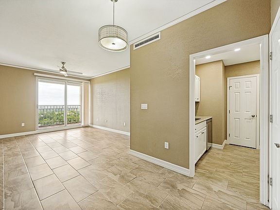 3rd image of 1 Towers Park Ln APT 1205