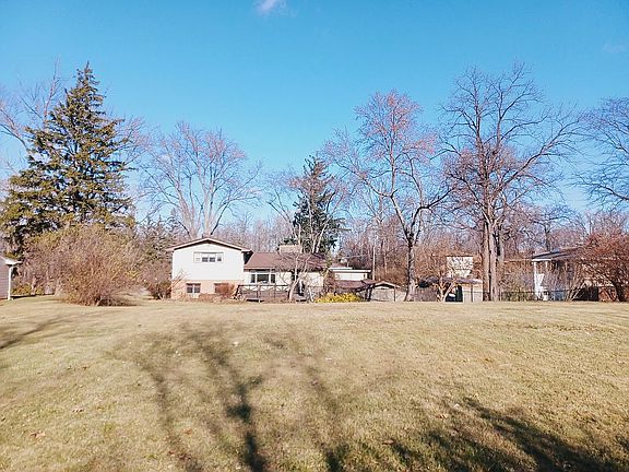 5th image of 4204 Lisa Ln