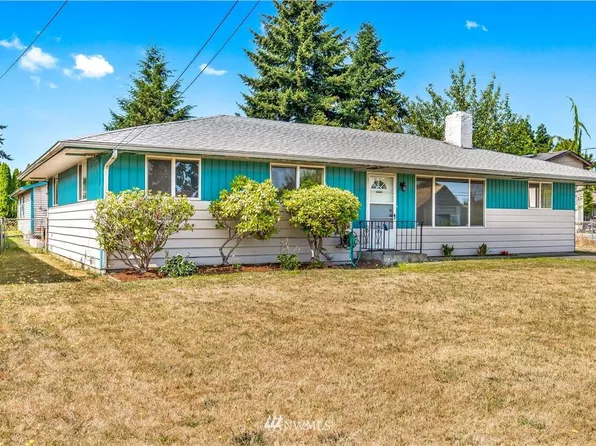 7826 Rainier Dr, Everett, WA 98203