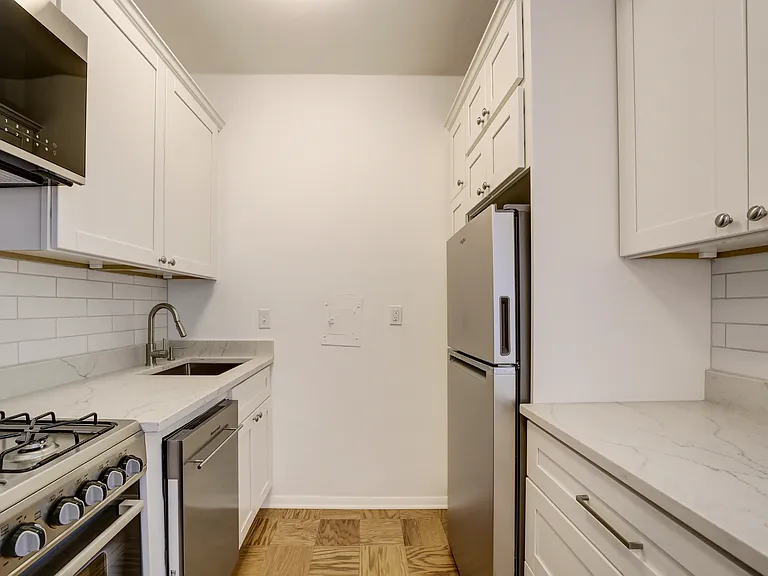 BRAND NEW KITCHEN