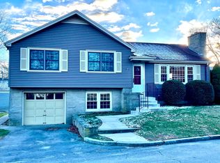 101 Primrose St, Fall River, MA 02720