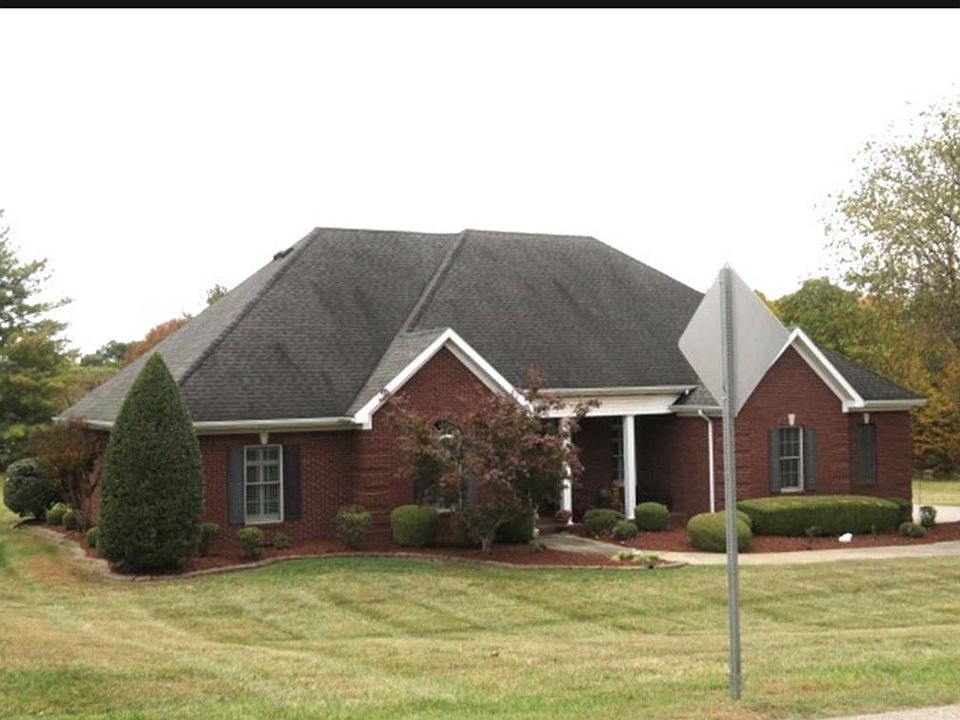 1st image of 245 Pin Oak Ln