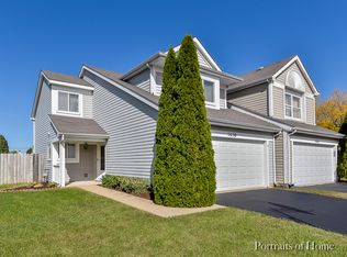 1430 N Pembroke Dr, South Elgin, IL 60177