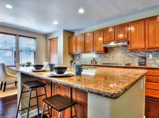 6357 La Mesa St, Corona, CA 92880