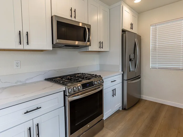 275 Hillcrest Dr #105 — Photo 7