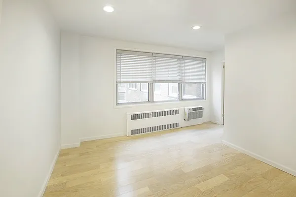 Rented by New York City Apartments | media 5