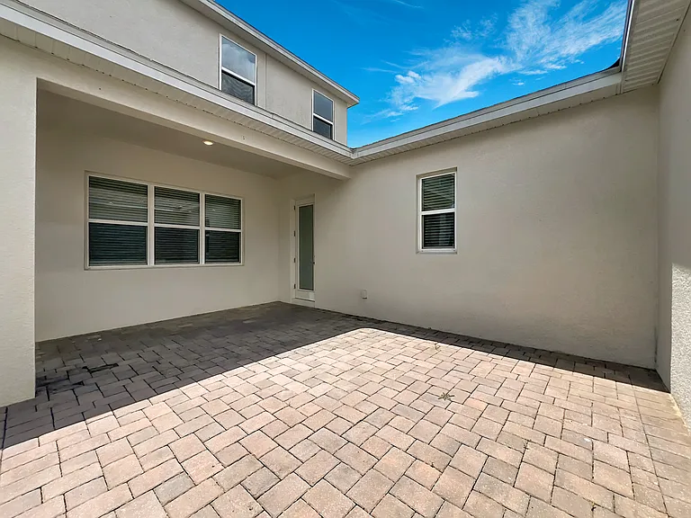 16007 Micelli Dr — Photo 54