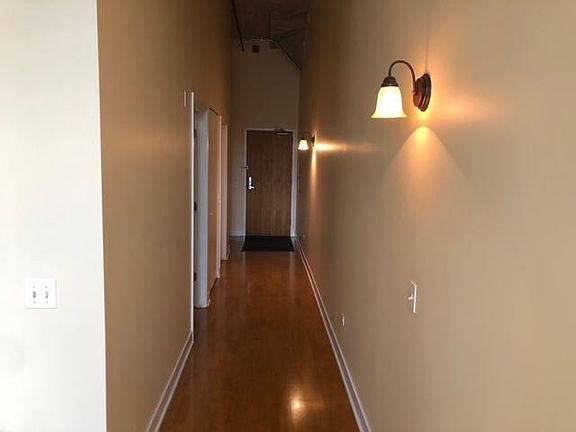 5th image of 320 E 21st St Unit 216
