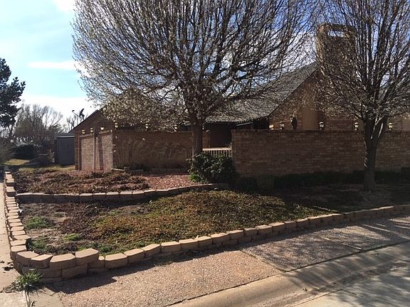 4th image of 2401 Brentford Pl