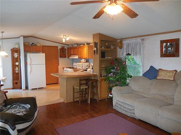 3rd image of 6364 Stillmeadow Way