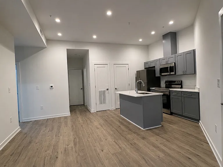 2425 20th St NE #17 — Photo 10