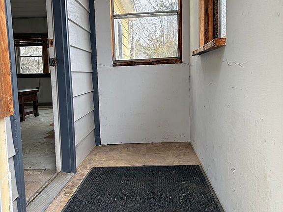 3rd image of 20 Jaffrey Road #9