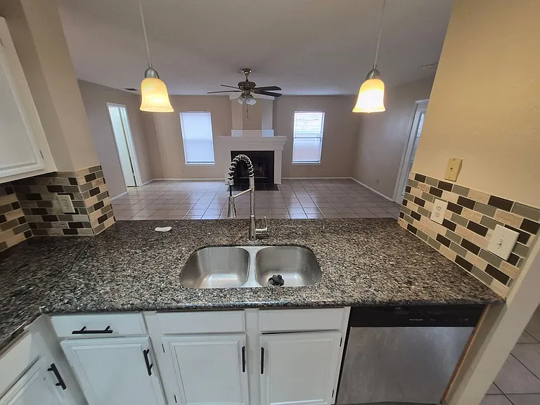 7314 Justino Trl — Photo 19