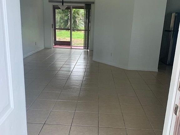 3rd image of 4629-4631 29th St SW