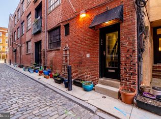 129 Cuthbert St #1, Philadelphia, PA 19106