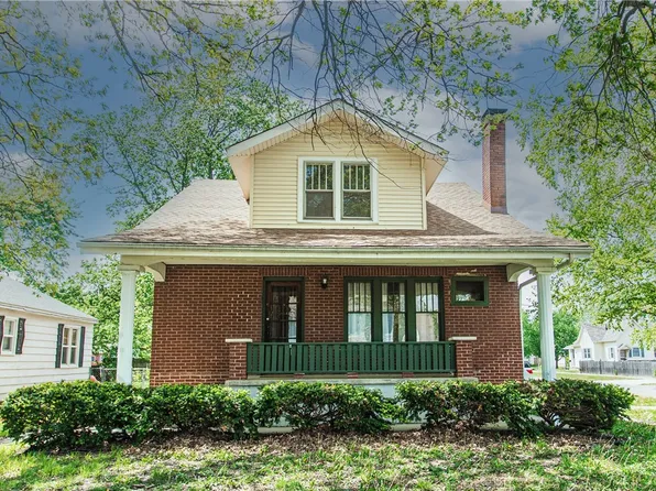 421 N 21st St, Mattoon, IL 61938