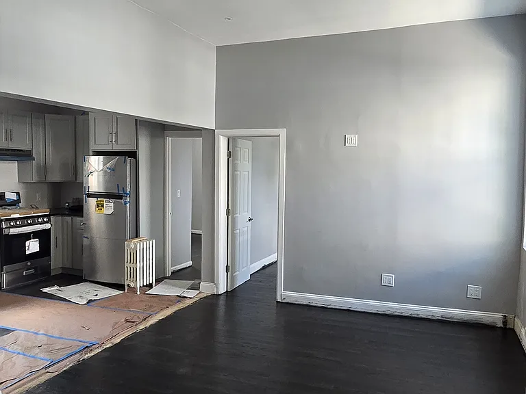 9202 97th Ave #1R — Photo 5
