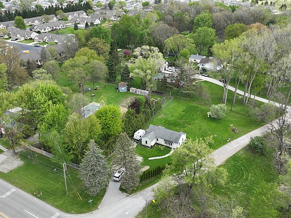 3rd image of 37480 Hayes Rd