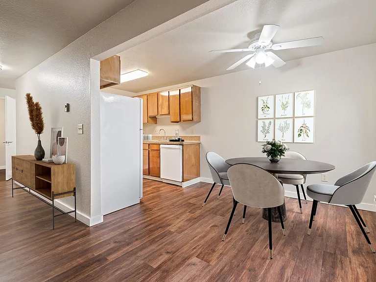 Westmont Apartments — Photo 22