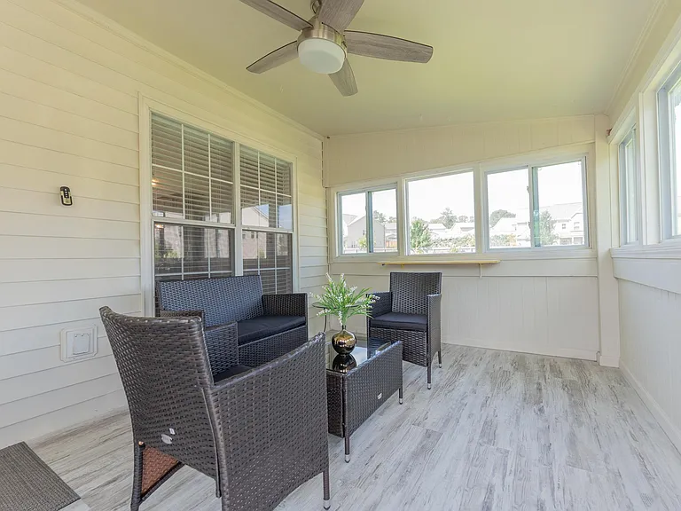 4589 Brook Farms Dr — Photo 39