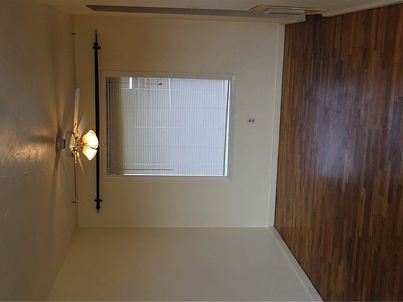 4th image of 1018 W Charlotte St