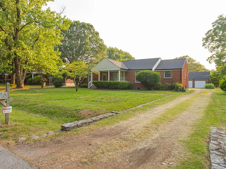 222 Dellrose Dr — Photo 21