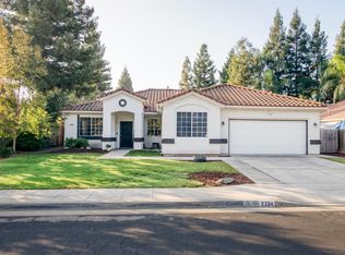 2334 Sierra Madre Ave, Clovis, CA 93611