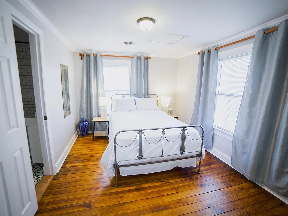 Front bedroom!