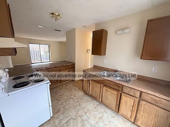 3rd image of 1416-1422 Tangora Ln