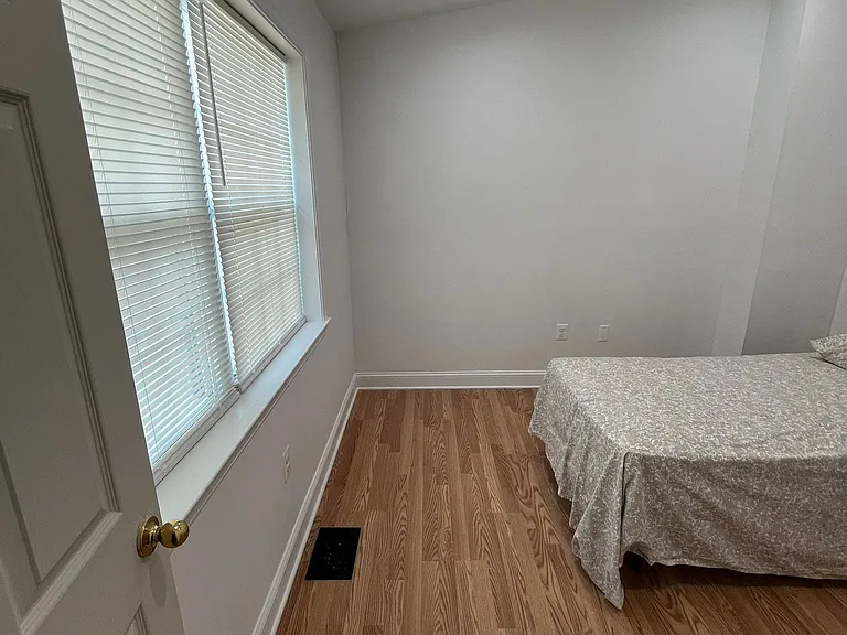 16138 Waterford Creek Cir #B — Photo 13
