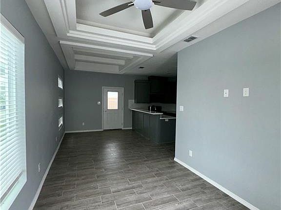 4th image of 429 E Acacia Ave #1