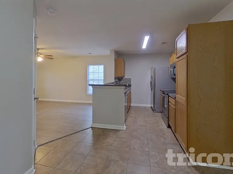76 Springway Dr — Photo 5