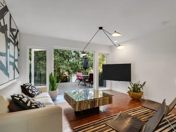 2568 The Blvd, Squamish, BC V8B 0P1