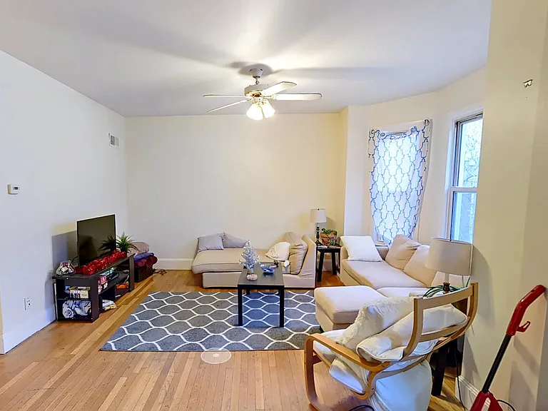 216 Freeman St #1 — Photo 8