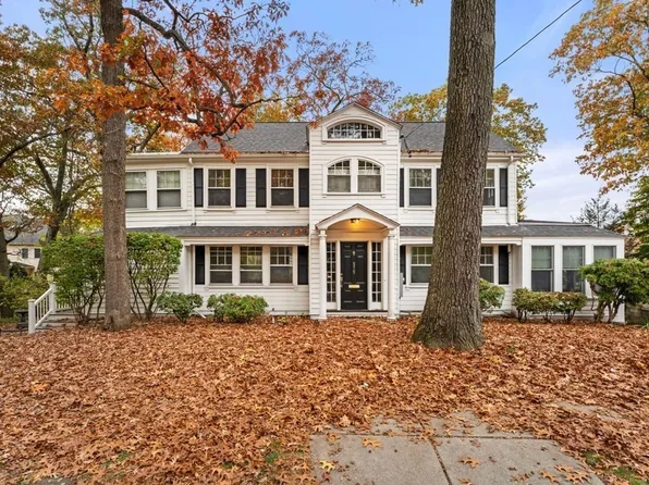 575 Chestnut St, Newton, MA 02468