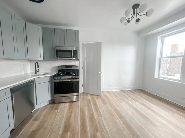 3927-29 N. Southport Ave., 3927-29 N Southport Ave #3927, Chicago, IL 60613