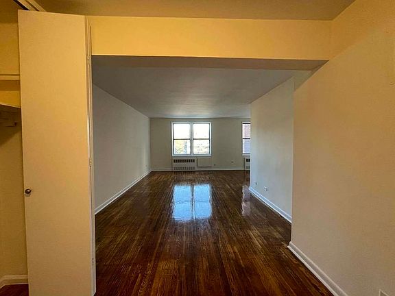 2nd image of 86-25 162nd St #M4