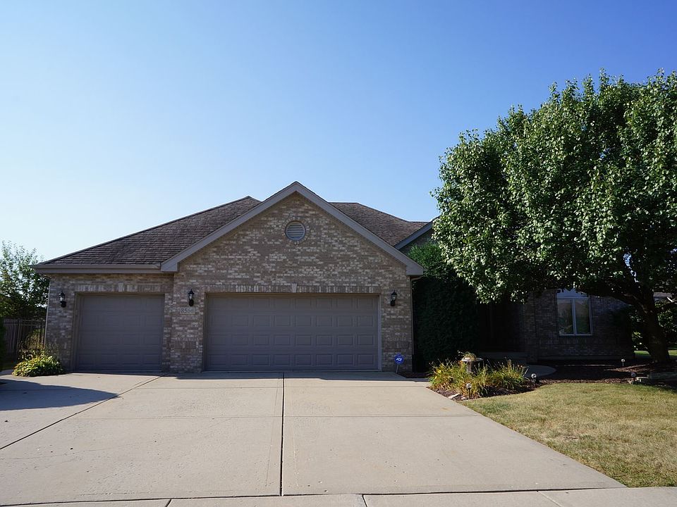 1st image of 8566 W Huckins Dr