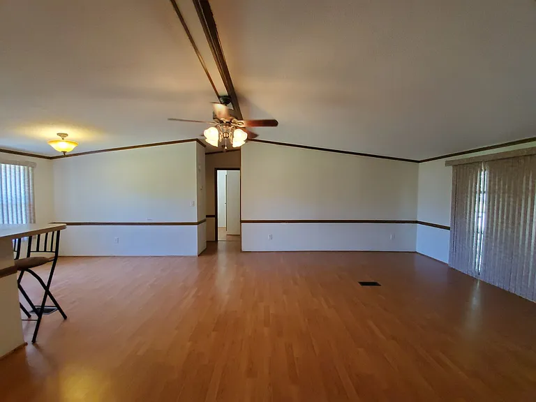 4043 Nashville Dr — Photo 13