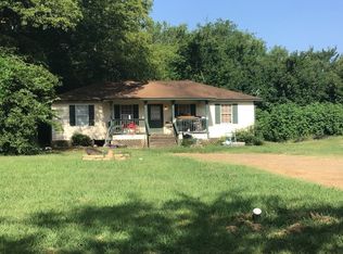 916 Dunlap St, Mount Vernon, TX 75457