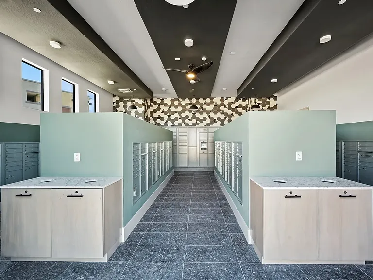Longbow Luxury Apartments — Photo 23