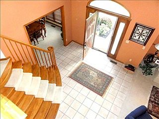 3rd image of 998 Brookwood Dr