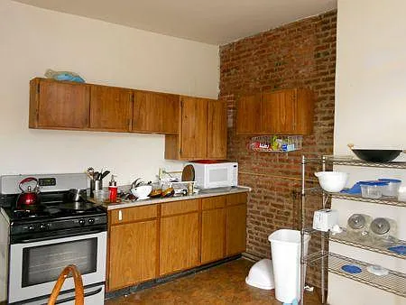 88 Hammond St #8 — Photo 6