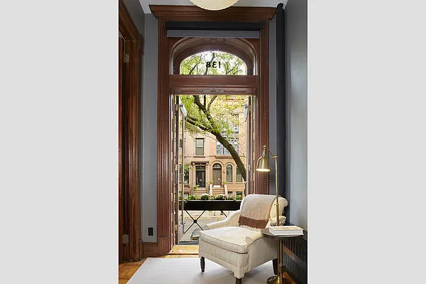 Sold by Stribling | media 24