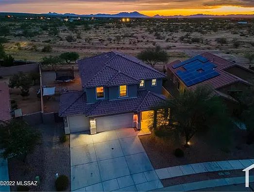 5 bed, 2900 sqft, $2,500 — Photo 3